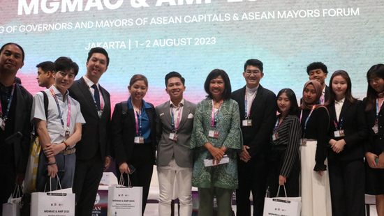 Cover - Young ‘Urban Heroes’ introduce regional campaign against waste at ASEAN Mayors Forum